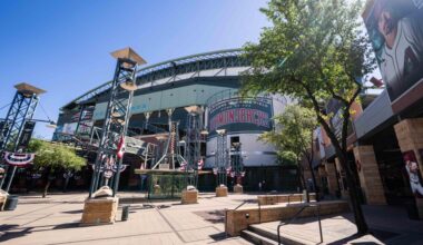 The Mets attempt to charm the Diamondbacks in Phoenix