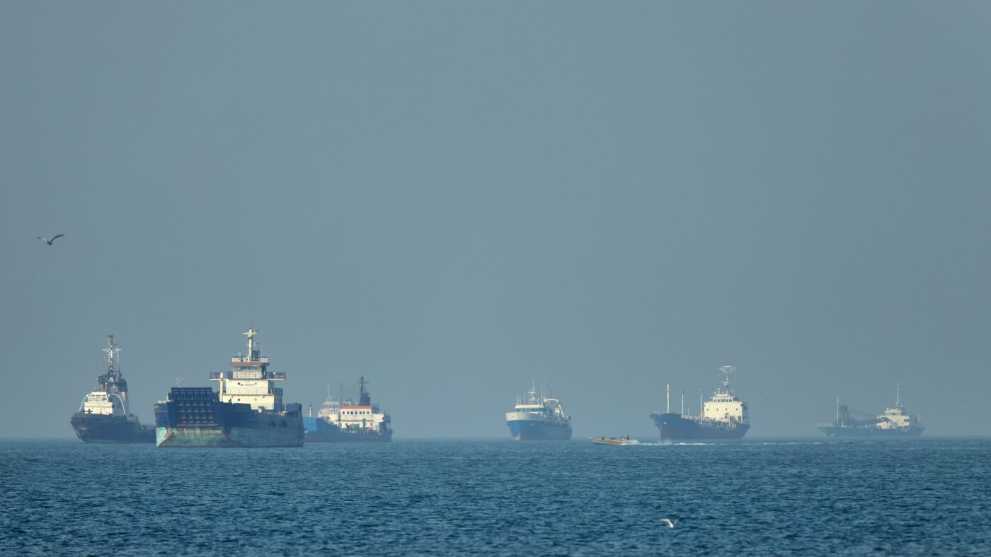 Trump awaits Iran's reply, UAE reports more missile strikes : NPR