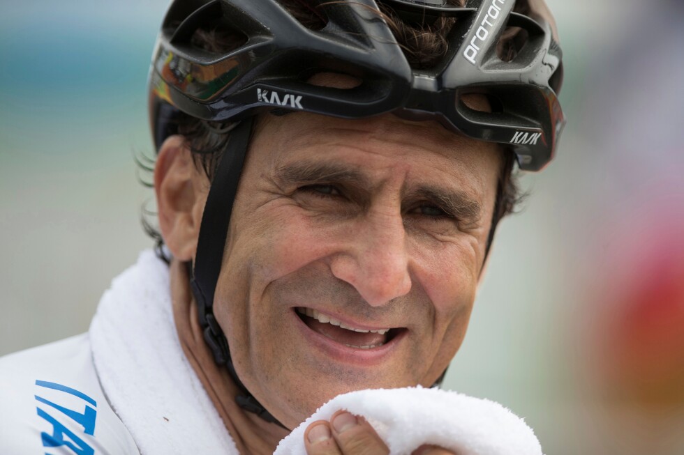 Alex Zanardi, auto racing champion-turned-Paralympic gold medalist, dies at 59