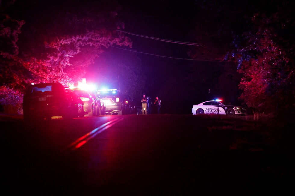 Shooting at lake near Oklahoma City injures at least 10