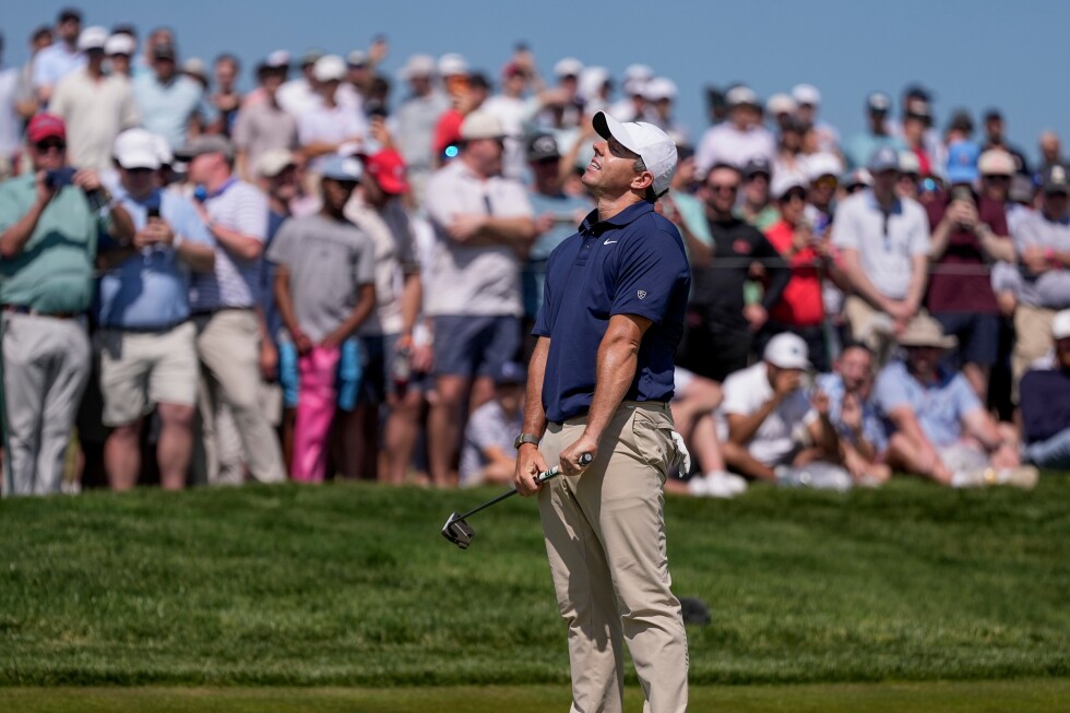 McIlroy has angry exchange with fan at PGA. Rahm, Smith, Schauffele also fade