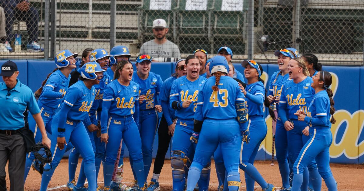 UCLA softball pummels South Carolina, advances to super regional