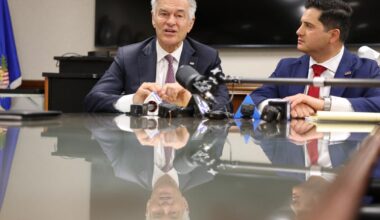 California teeters on healthcare cliff, but no one is paying attention