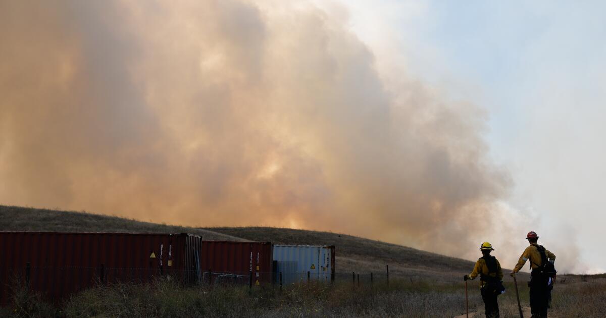6 injuries reported as Bain and Verona fires burn in Riverside County