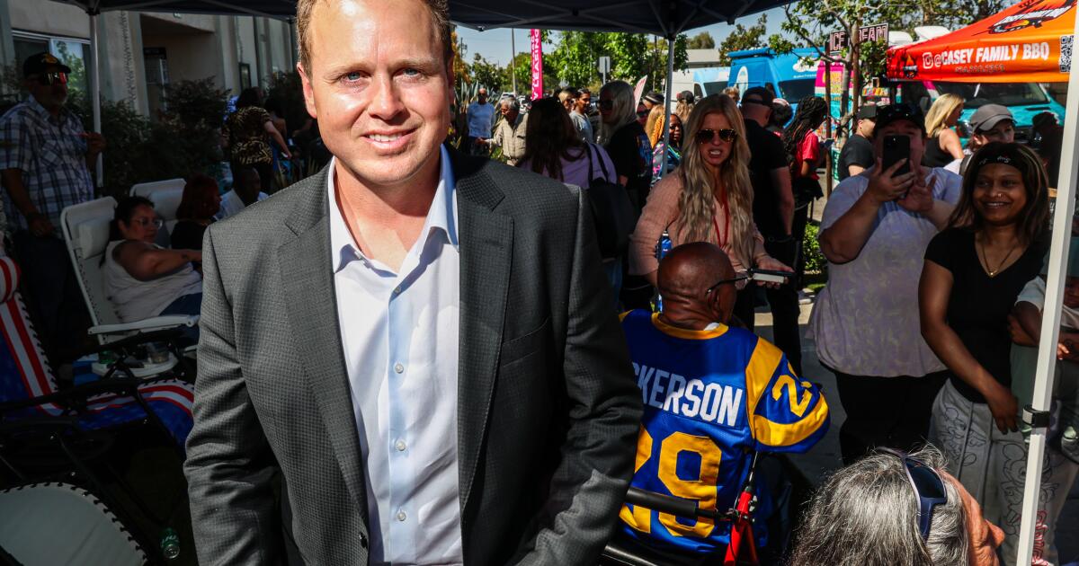 L.A. mayoral hopeful Spencer Pratt is making a big splash, but can he swim?
