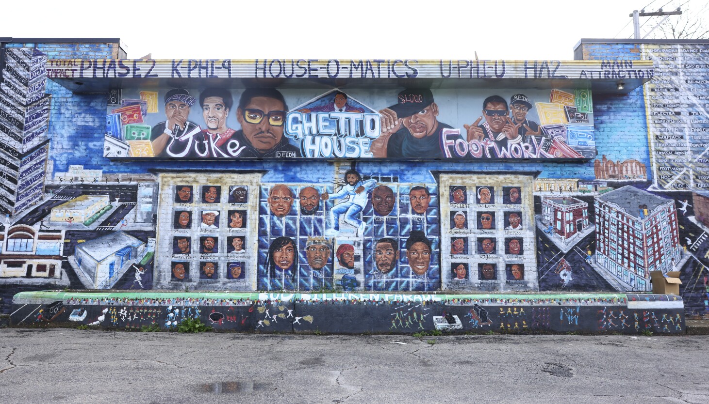 Chicago murals: Roseland mural honors history of Chicago footwork