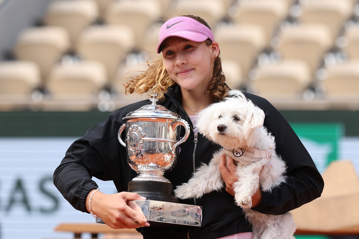 Tennis players banned from bringing their dogs to Wimbledon