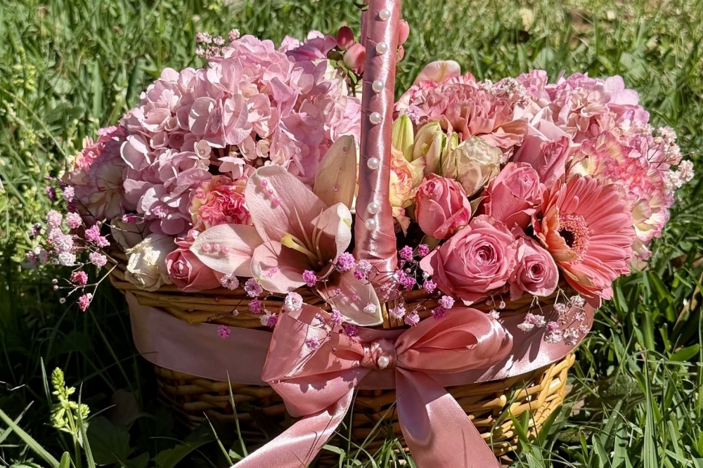 Handcrafted items offered include floral arrangements, custom gifts, crochet creations, apparel, accessories and products from local artists and businesses. (Courtesy Manos de Coquito)