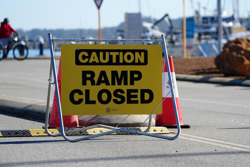 closure sign