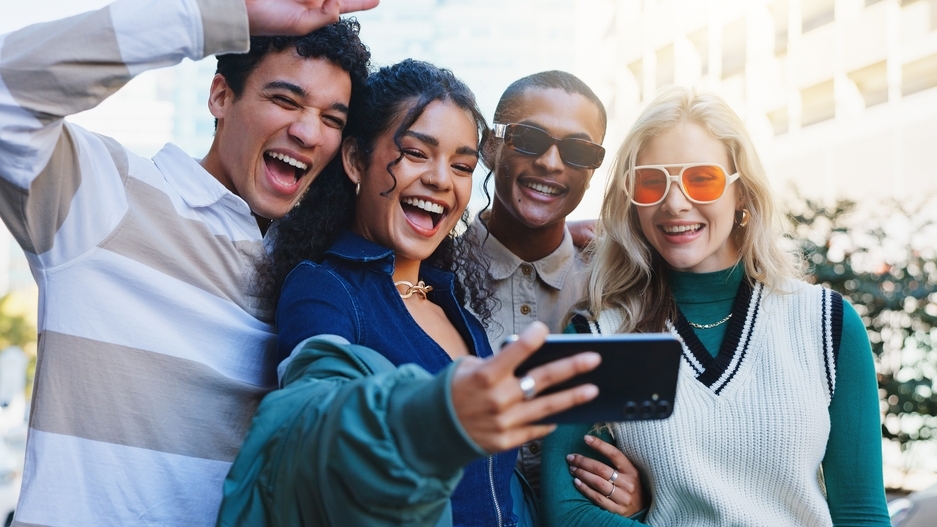 Young Americans are using an investing method that allows them to save for retirement without extreme restrictions.