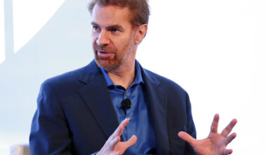 ‘It’s not going away’: The Stanford economist who called the AI entry-level jobs crisis early has the receipts