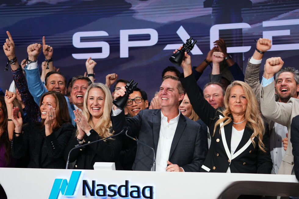 AI giants like SpaceX are heading for 401(k) accounts, even if people don't want them