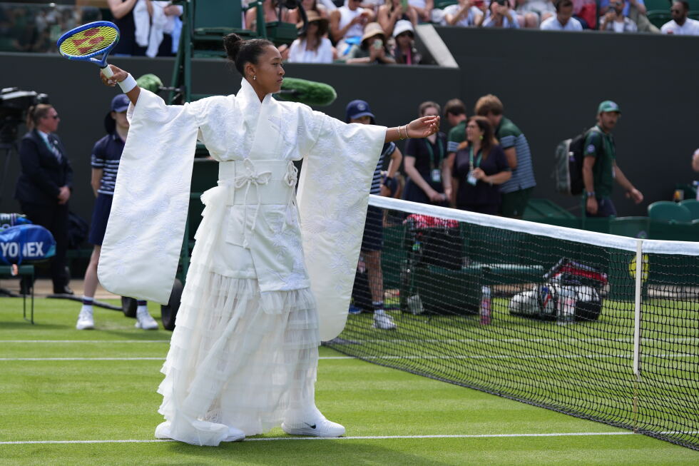 'C'mon queen!': Osaka wows Wimbledon crowd with kimono inspired by 'Kill Bill'