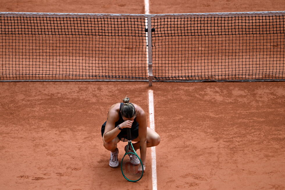 French Open: No. 1 Sabalenka loses in quarterfinals to Shnaider