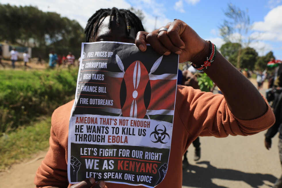 Kenya's president defends Ebola quarantine center for US citizens