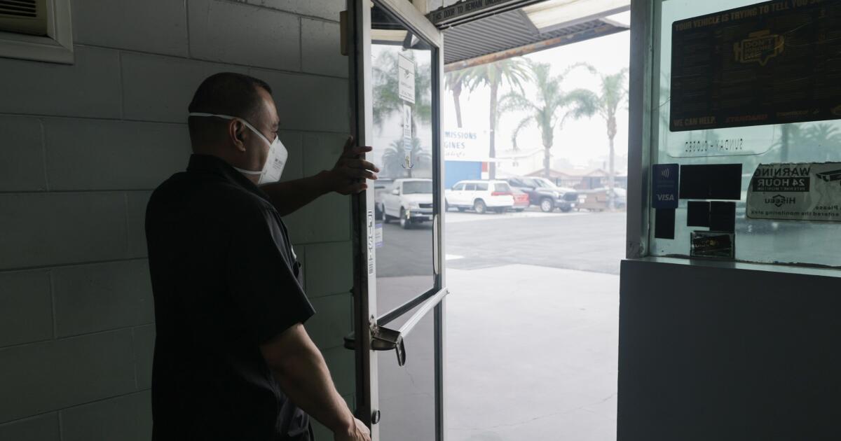 Lineage warehouse fire disrupts lives, businesses in Los Angeles