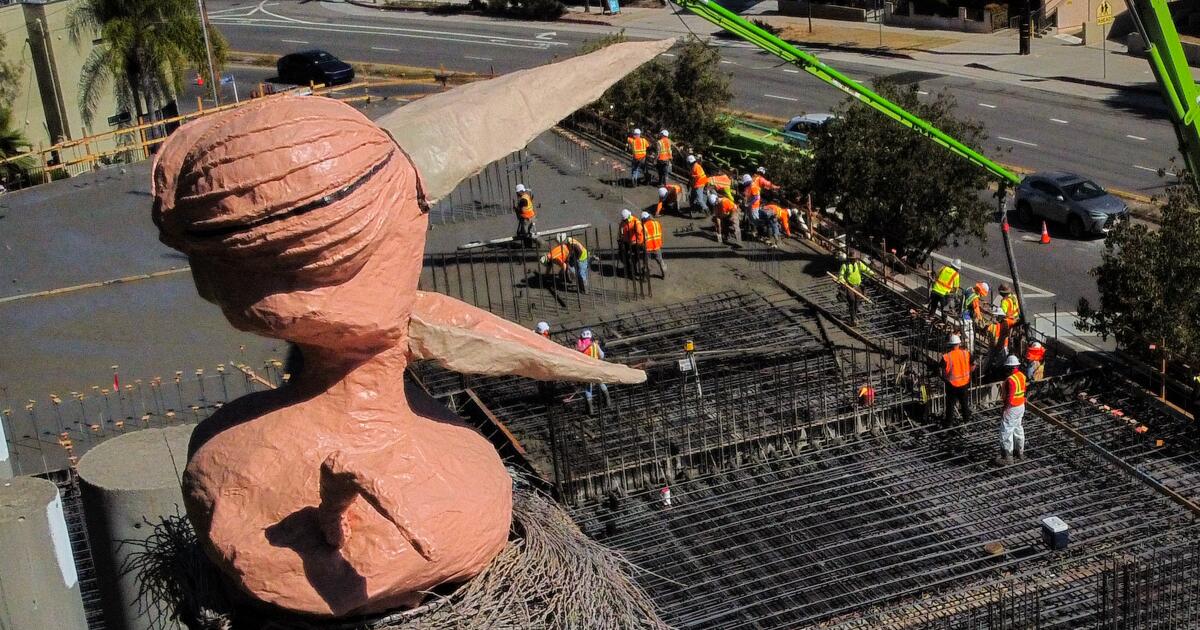 Who made 'Pinky,' the screeching bird atop Eagle Rock's Pillarhenge?