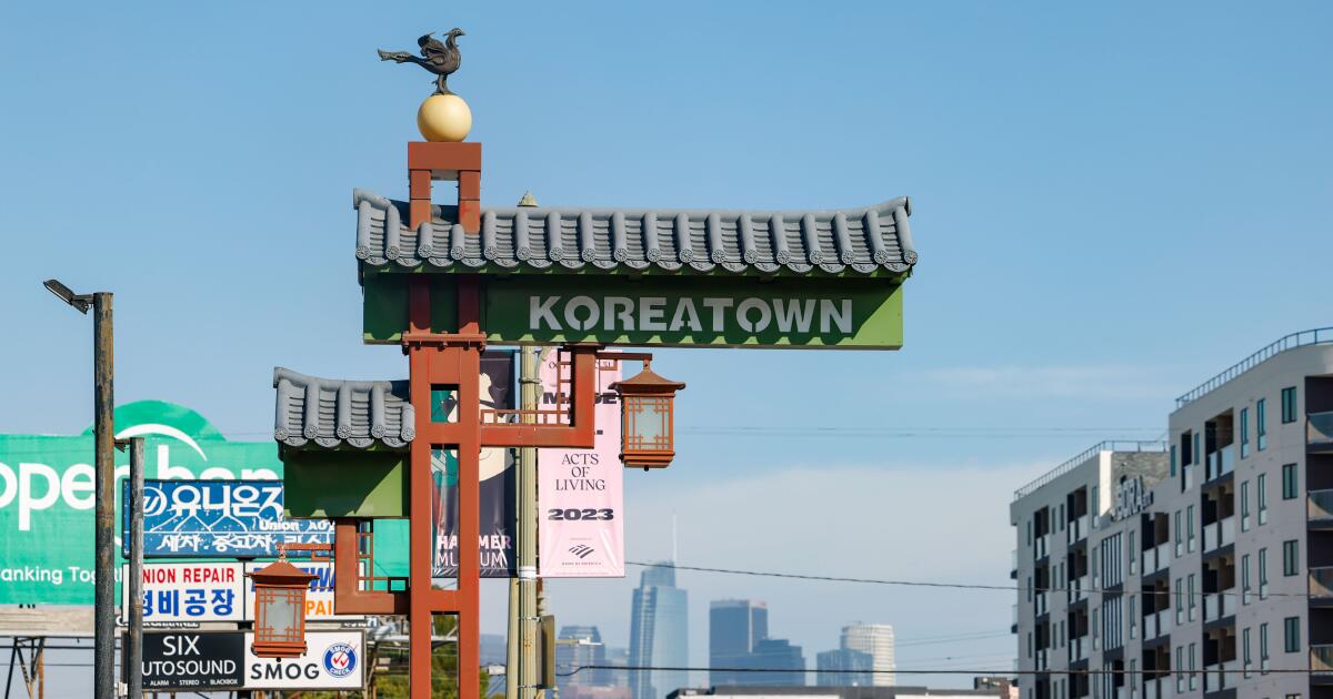 Hostage call leads to illegal gambling operation in Koreatown; 26 detained