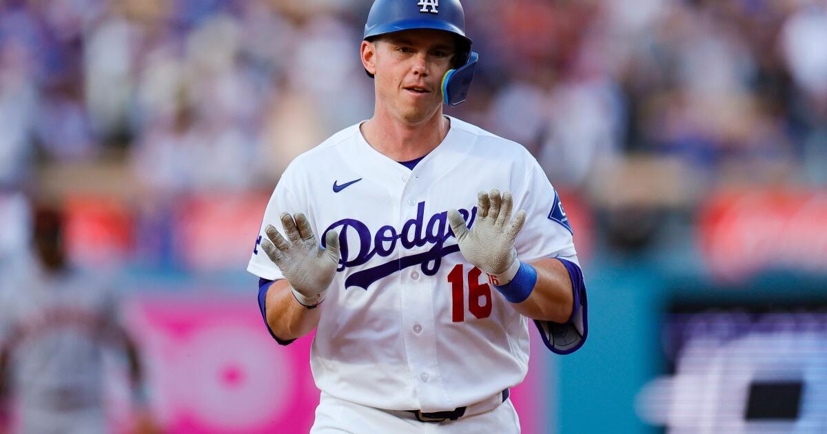 Dodgers catcher Will Smith out of lineup again, could be headed to IL