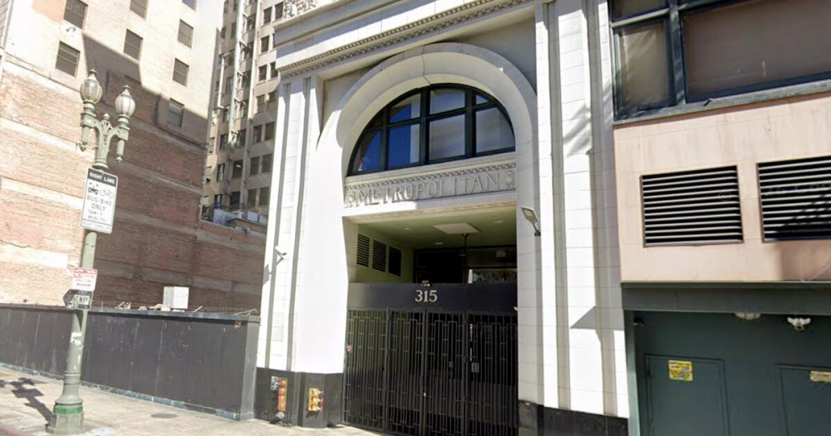 Downtown L.A.'s Metropolitan apartment building faces foreclosure