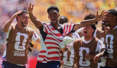 U.S. defeats Australia, clinches spot in World Cup knockout round
