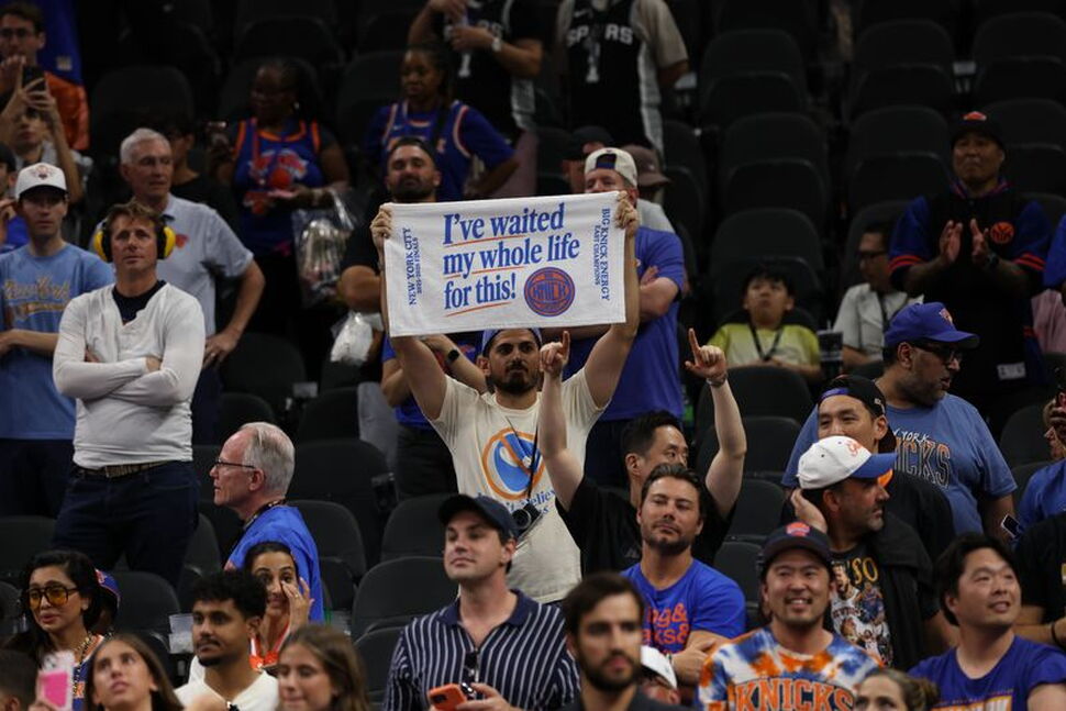 New York to Honor Historic Knicks Championship With Ticker-Tape Parade
