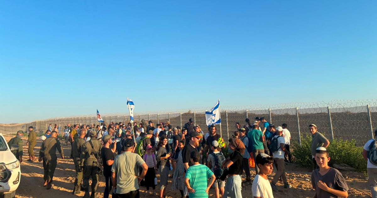 Israeli ministers join far-right march to Gaza calling to resettle Strip - Haaretz