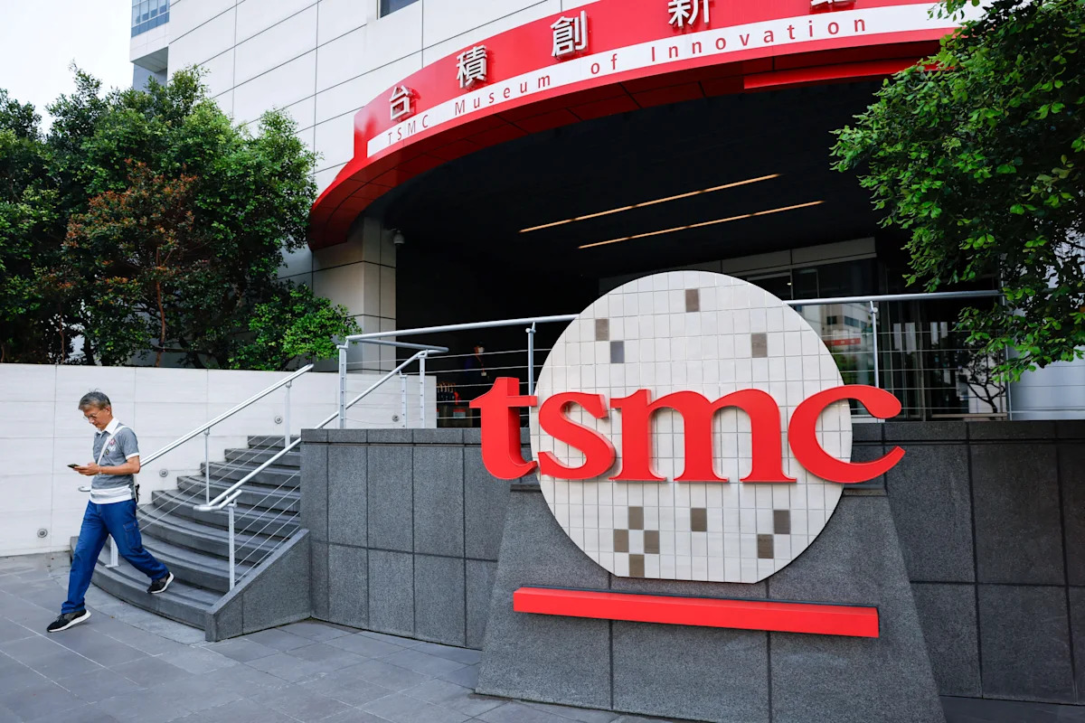 Tech stocks live updates: Tech stocks fall as AI trade faces scrutiny, SK Hynix falls