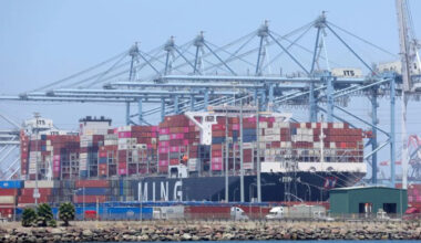 US goods trade deficit shrinks, is still expected to weigh on Q2 GDP growth