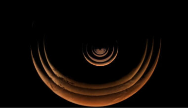 A Spacecraft Skimmed 2,800 Miles From Mars, And Captured This Breathtaking, Trippy Timelapse