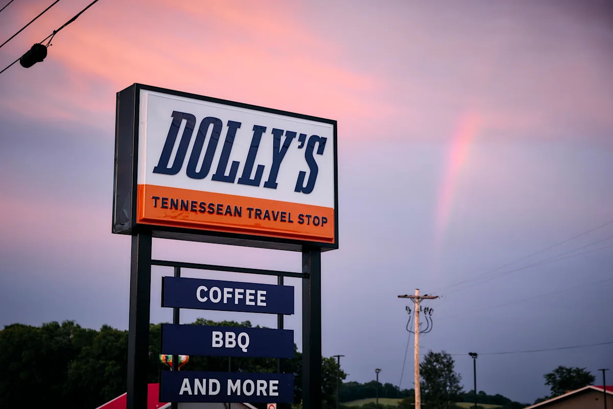 19 hours at Dolly Parton’s big, sparkly Tennessee rest stop