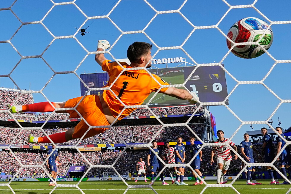 World Cup 2026: US beats Bosnia-Herzegovina 2-0 to advance to round of 16