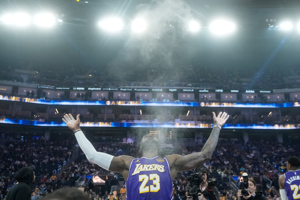 LeBron James picks his final challenge, and Philadelphia could reap the rewards
