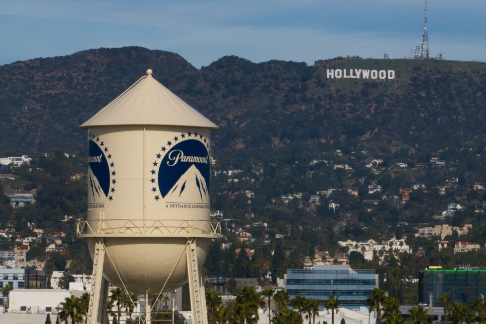 A judge hits pause on Paramount-Warner merger, giving states 2 weeks to fight $81B deal