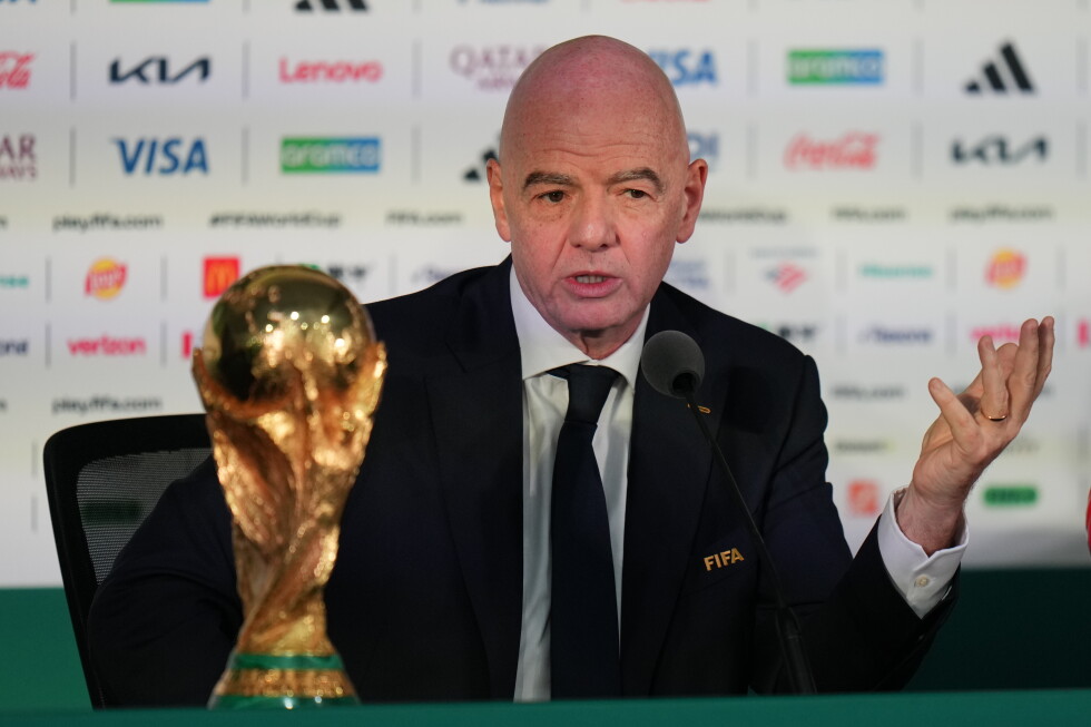 FIFA's Infantino sets members deadline for $20M offer in World Cup investor plan