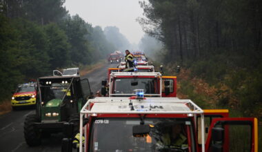 Massive wildfire prompts evacuation in the French city of Bordeaux