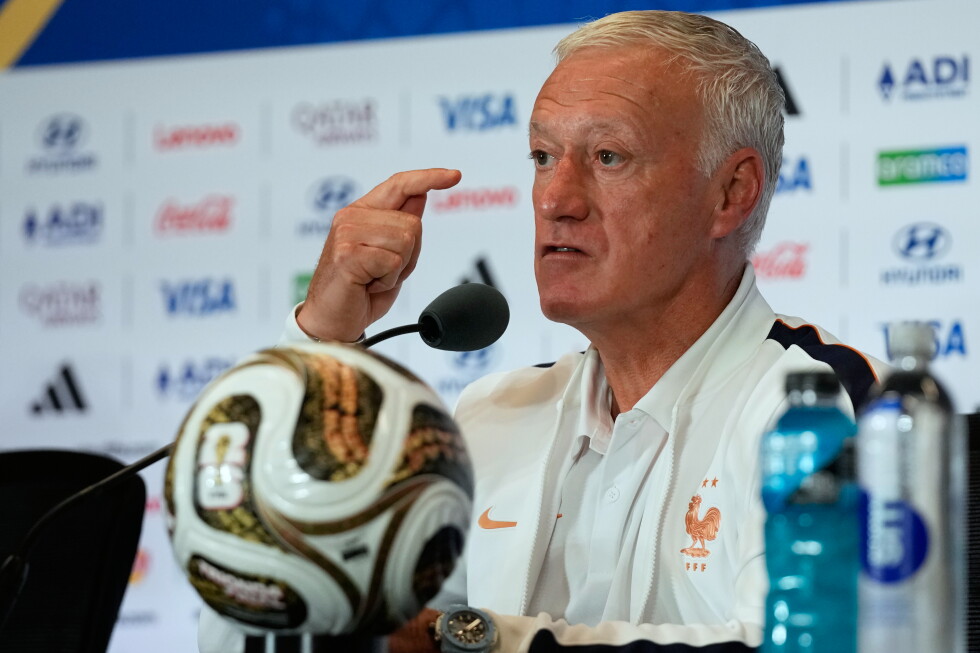 Disappointed France and England meet in World Cup third-place game