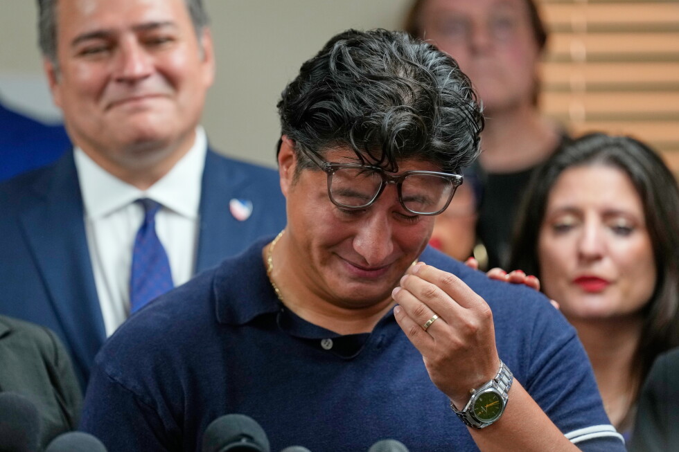 ICE shooting in Houston prompts calls for an independent probe