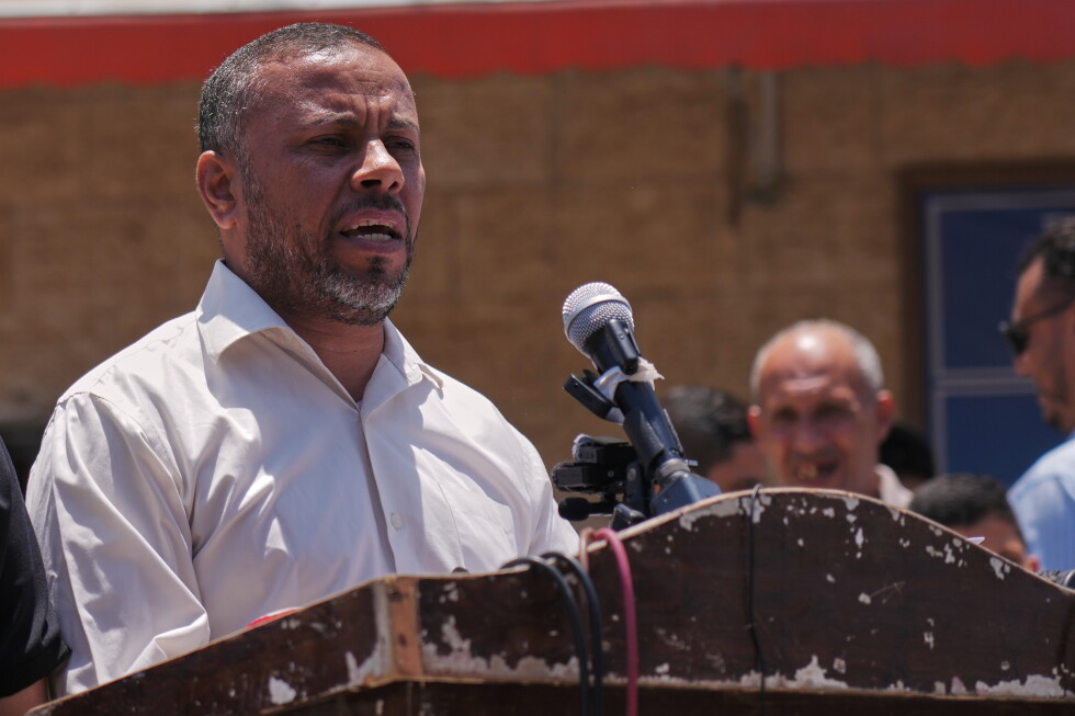Hamas dissolves Gaza government as part of US brokered ceasefire deal