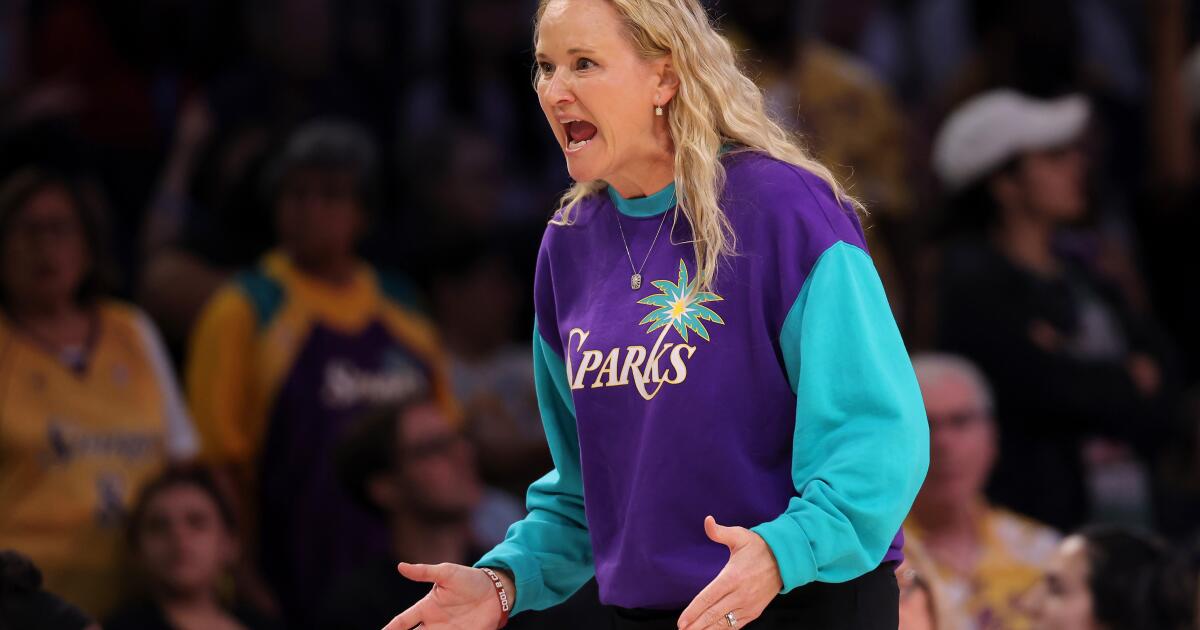 Sparks honor DeLisha Milton-Jones, then lose their sixth straight