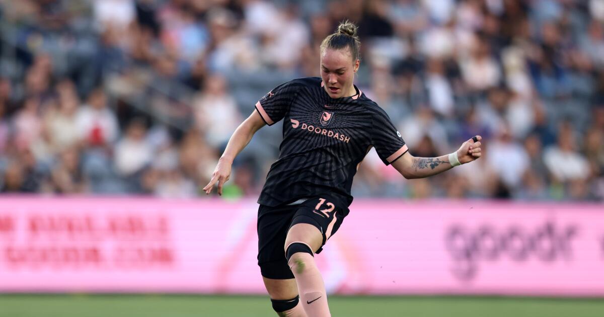 Maiara Niehues and Angel City defeat NWSL-leading San Diego