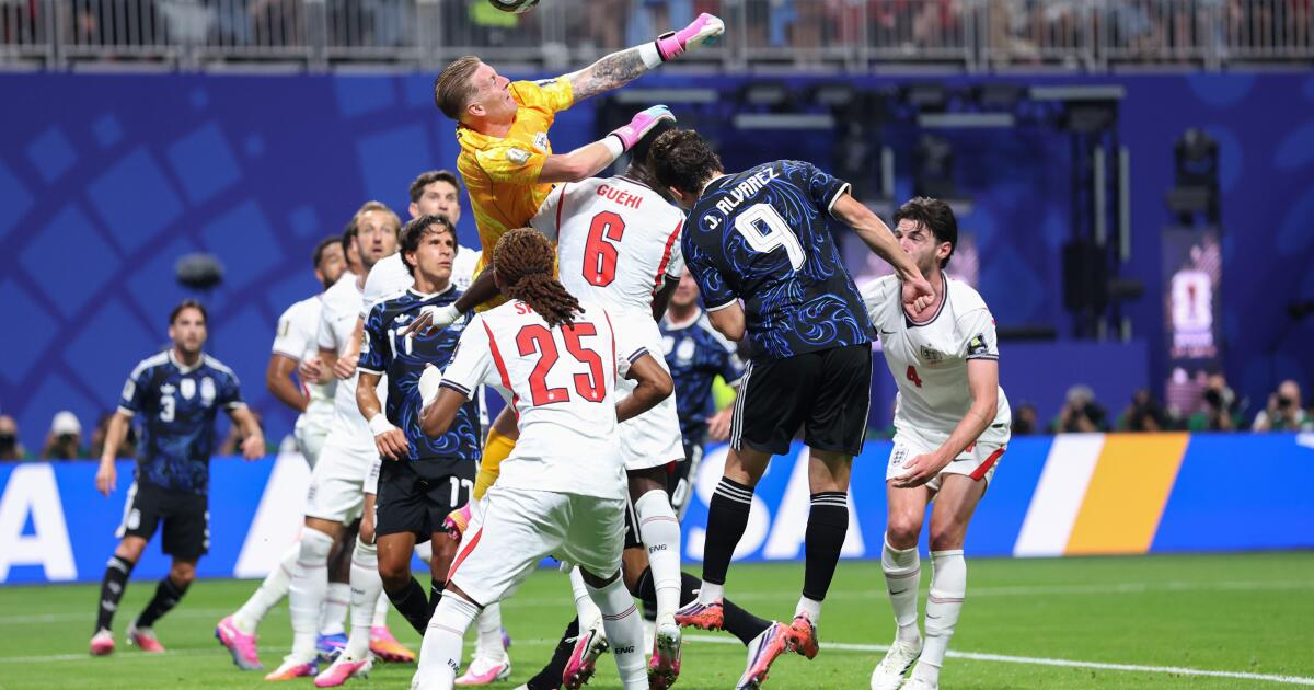World Cup 2026 semifinals live updates: England leads Argentina