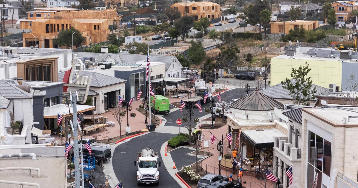 Fire-damaged Pacific Palisades shopping center sets reopening date