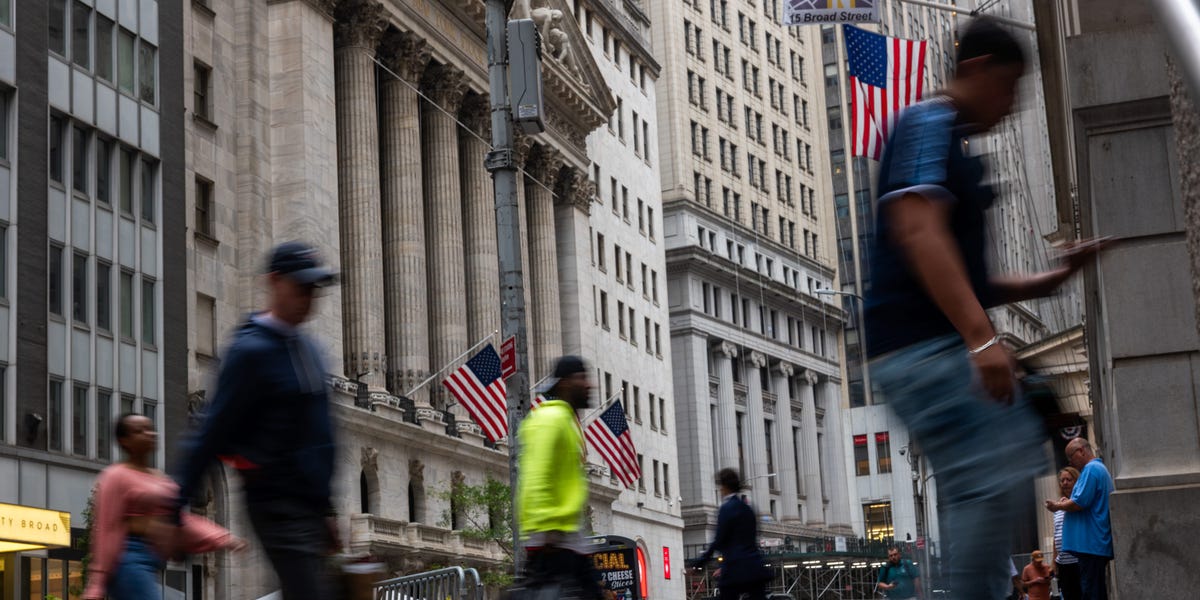 US Recession Could Hit Before 2027 Due to Extreme Leverage: Economist