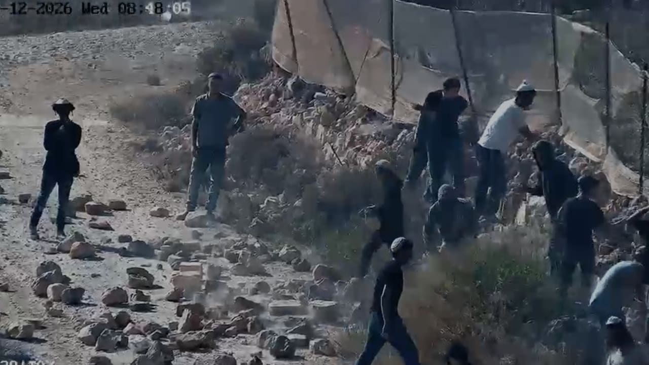 Footage showing extremist settlers running in the West Bank village of Kusra, August 12, 2026.