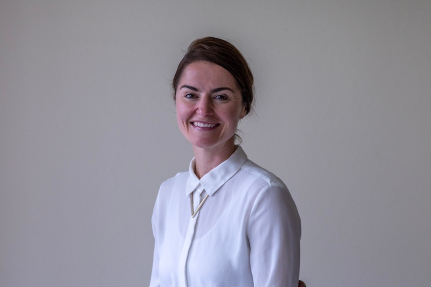 headshot of sarah trobe