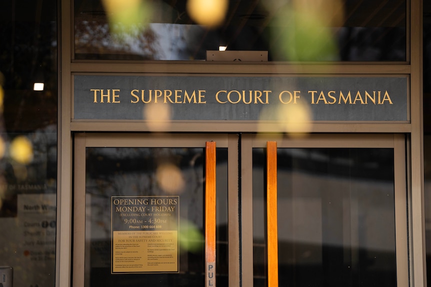 Exterior shot of an old court building.