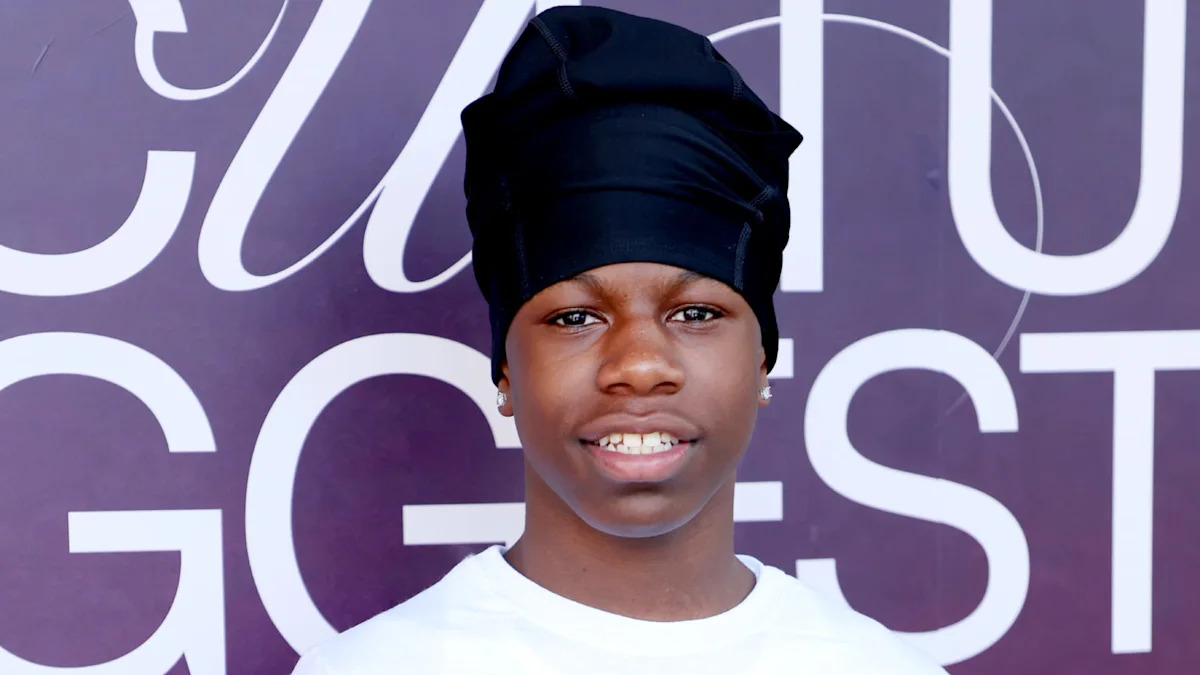 HMBL Zay Finishes 3,000-Mile Walk From Philadelphia to California