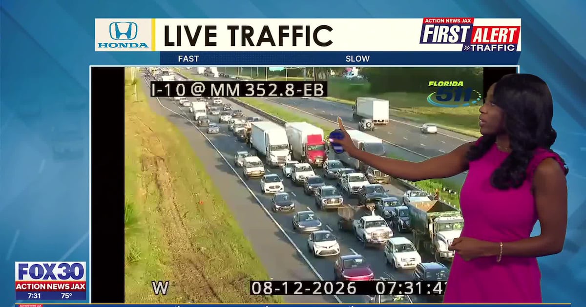 Two wrecks causing major backup on I-10 in Jacksonville