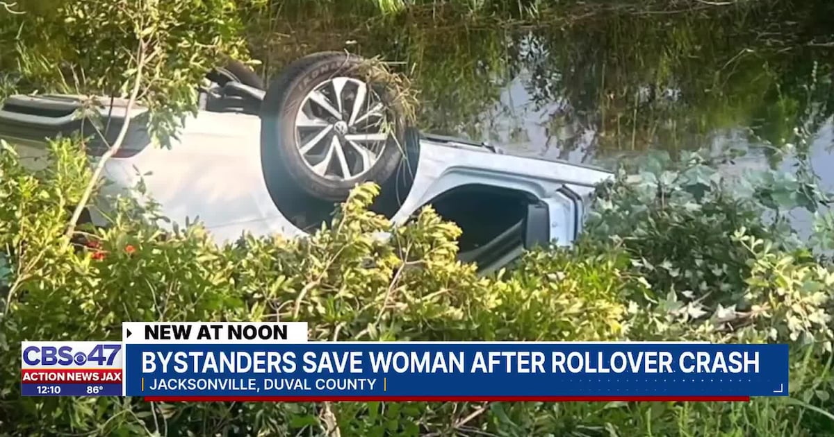 Clay County woman survives rollover crash on First Coast Expressway